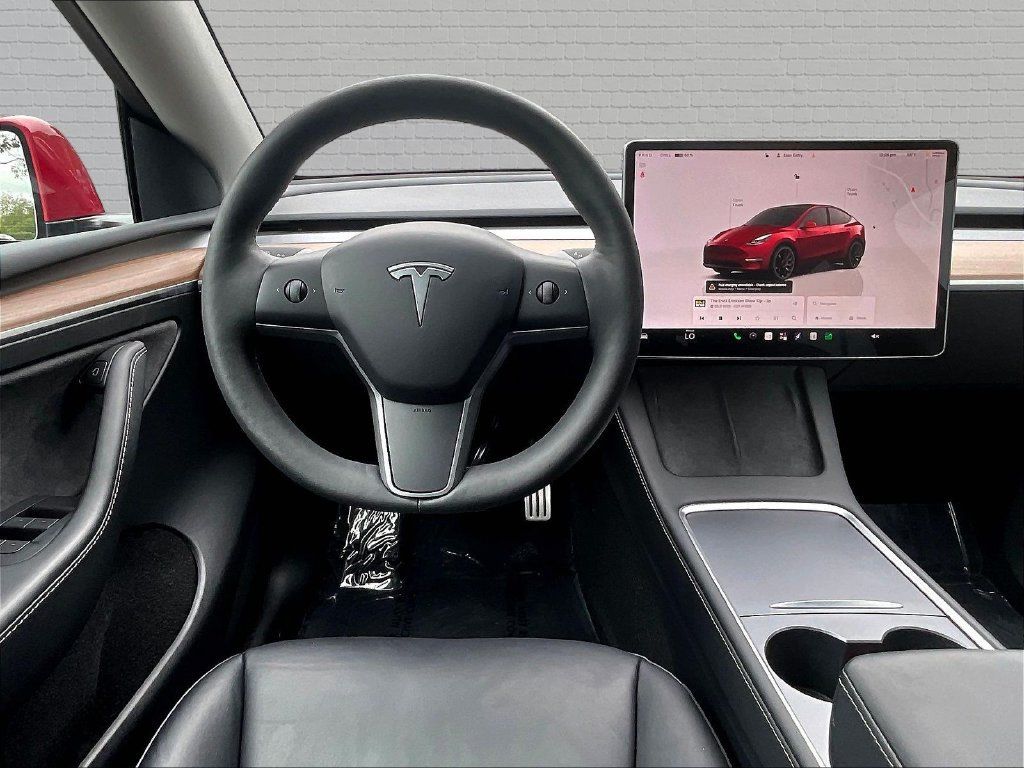 Used 2023 Tesla Model Y Performance AWD/4WD image 8