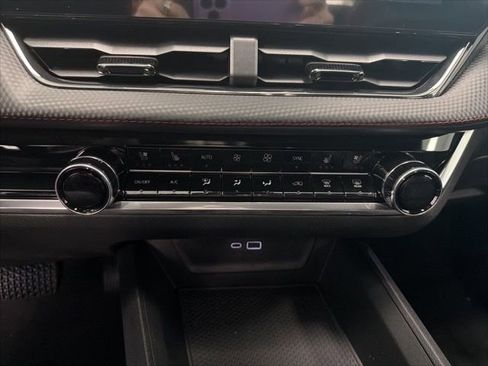 New 2026 Chevrolet Equinox RS w/ Convenience Package III image 19