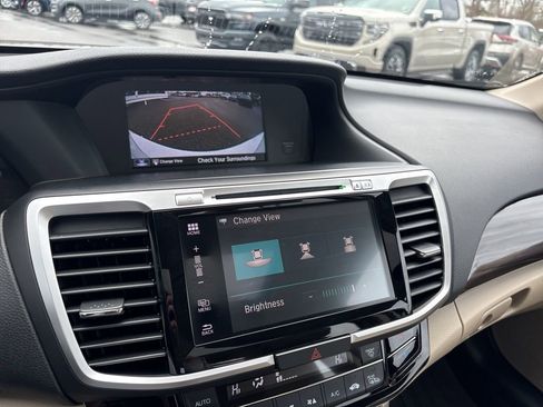 Used 2016 Honda Accord EX-L image 24