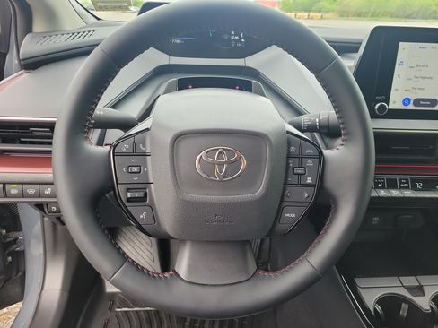 Used 2024 Toyota Prius Prime FWD image 21
