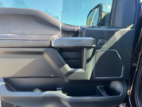 Used 2020 Ford F150 Platinum w/ Technology Package AWD/4WD image 18