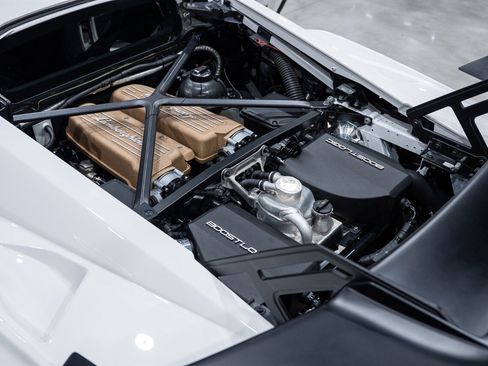 Used 2022 Lamborghini Huracan STO RWD image 42