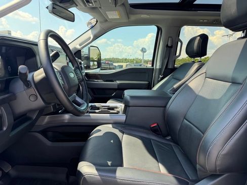 Used 2024 Ford F250 Lariat w/ Lariat Ultimate Package AWD/4WD image 17