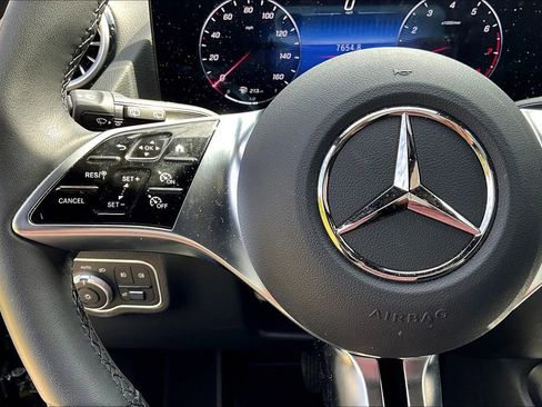 Used 2025 Mercedes-Benz GLA 250 4MATIC image 20