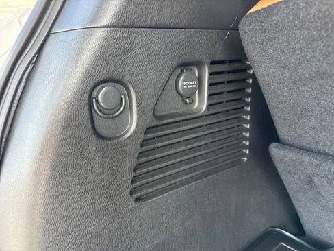Used 2024 INFINITI QX80 Sensory AWD/4WD image 16