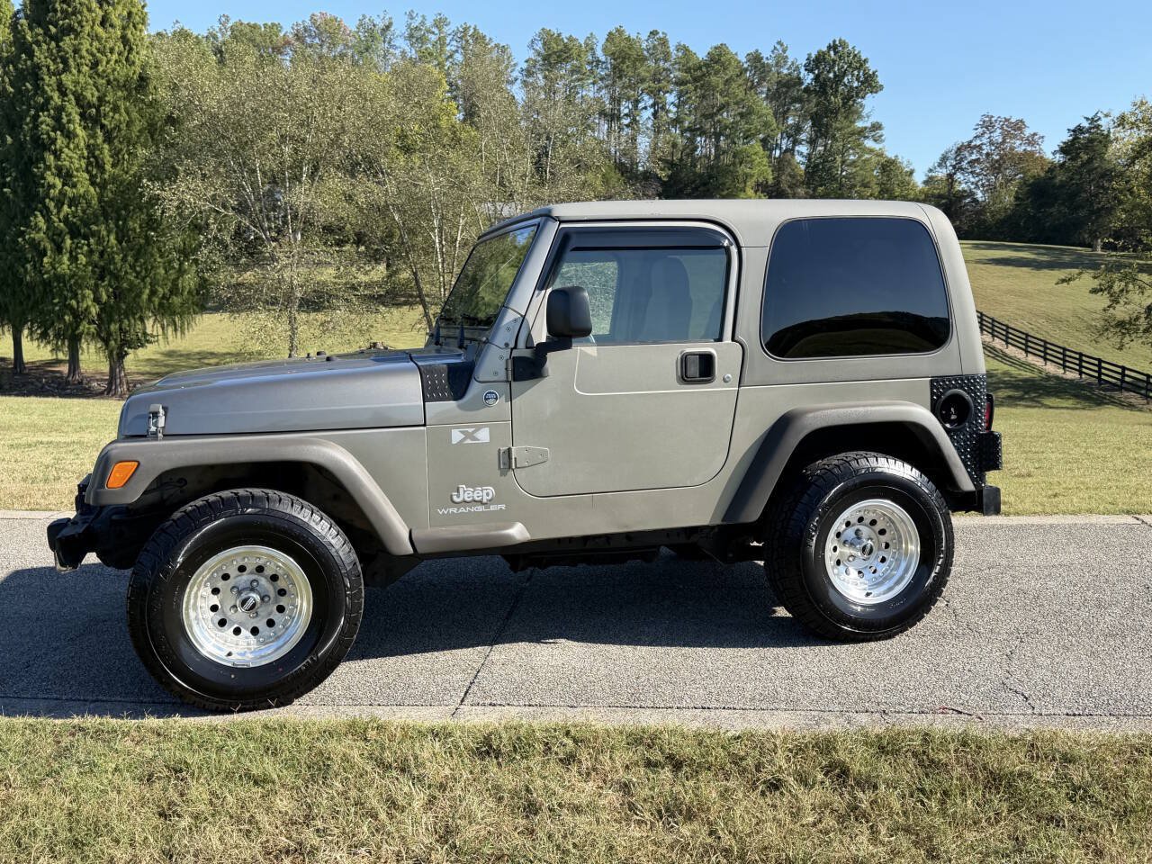 Used 2006 Jeep Wrangler X AWD/4WD image 3