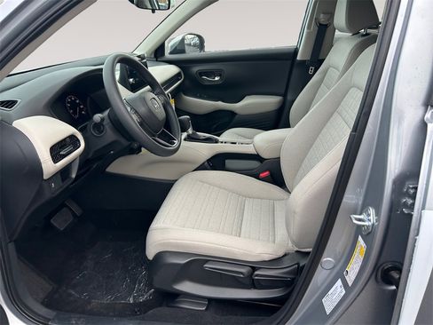 New 2026 Honda HR-V LX image 9