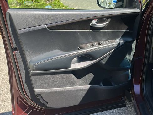 Used 2018 Kia Sorento LX AWD/4WD image 11