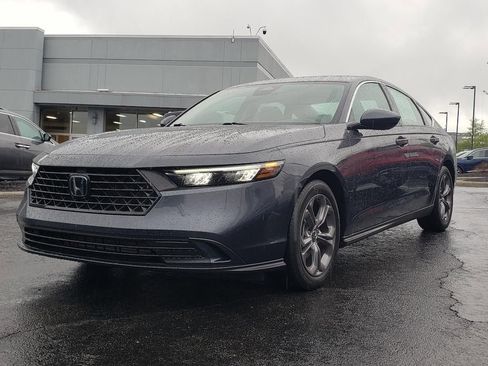 Used 2024 Honda Accord EX image 3