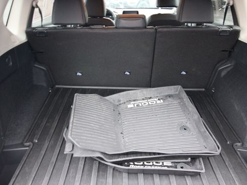Certified 2025 Nissan Rogue SV AWD/4WD image 30