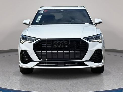 Used 2025 Audi Q3 2.0T Premium w/ Convenience Package AWD/4WD image 2