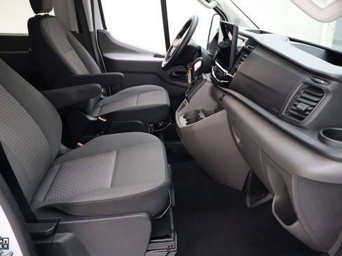 Used 2024 Ford Transit 350 XLT image 32