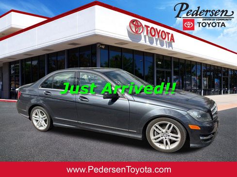 Used 2013 Mercedes-Benz C 300 4MATIC Sedan image 1