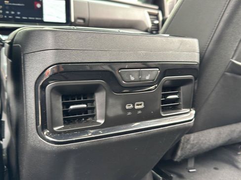 Used 2022 GMC Sierra 1500 AT4 AWD/4WD image 23