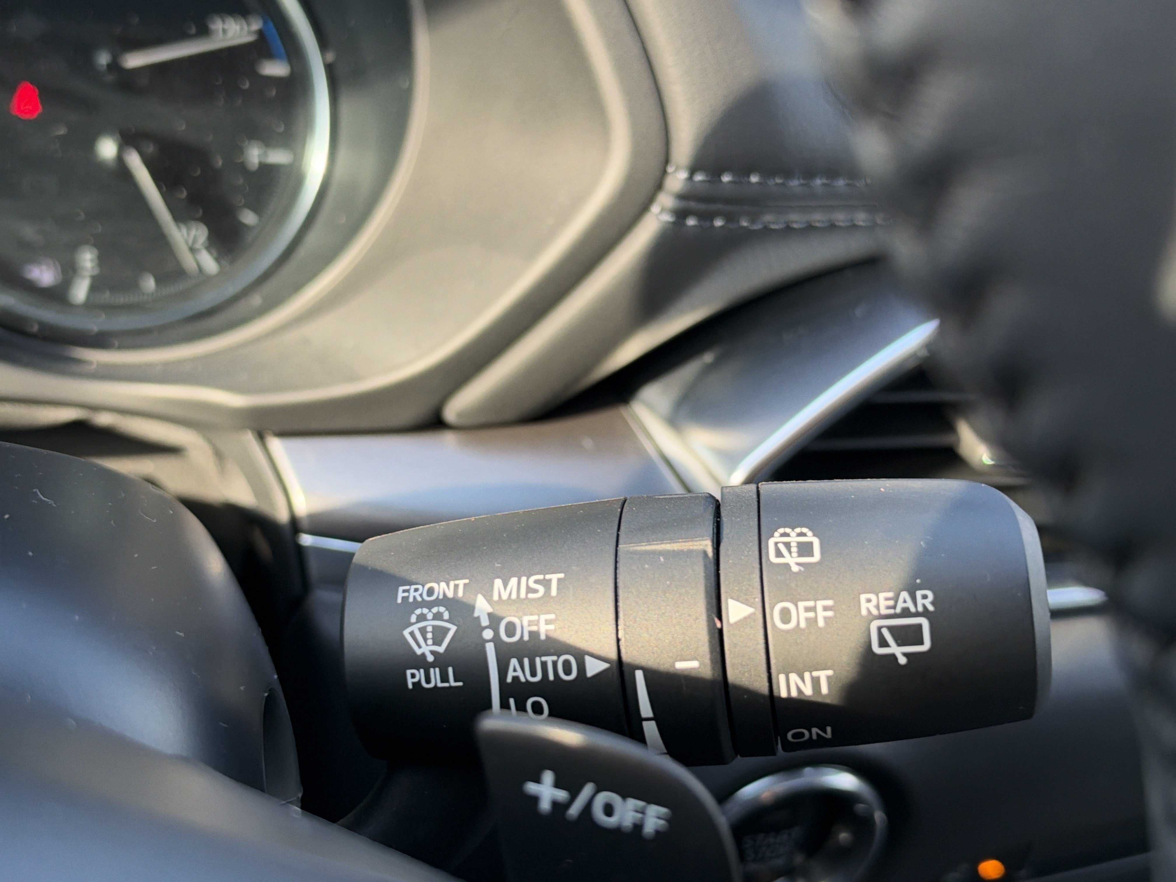 Used 2025 MAZDA CX-5 AWD 2.5 S w/ Premium Plus Pkg image 41