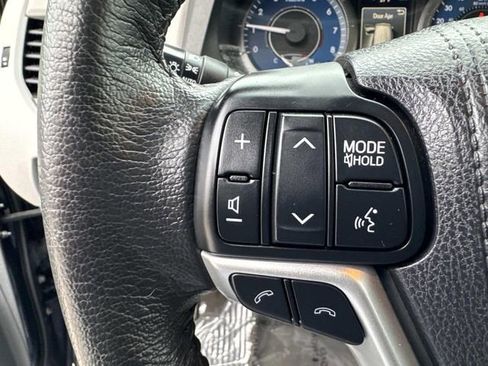 Used 2018 Toyota Sienna XLE w/ XLE Navigation Package image 30