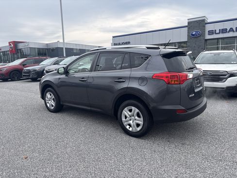 Used 2014 Toyota RAV4 LE image 7
