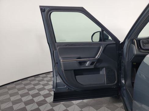 Used 2022 Rivian R1S Launch Edition AWD/4WD image 16