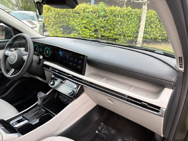 Certified 2025 Hyundai Tucson SEL FWD image 30