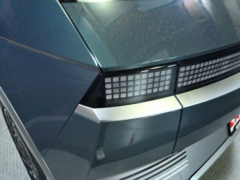 Used 2024 Hyundai Ioniq 5 Limited AWD/4WD image 12