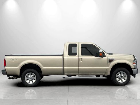 Used 2010 Ford F250 4x4 SuperCab Super Duty image 8