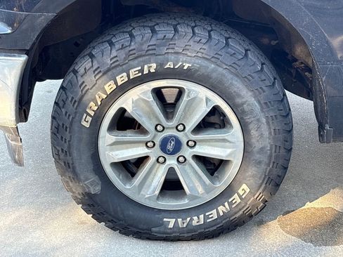 Used 2019 Ford F150 XLT image 12