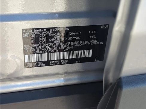 Certified 2025 Toyota RAV4 LE image 21