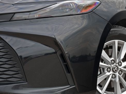 Used 2025 Toyota Camry LE FWD image 11