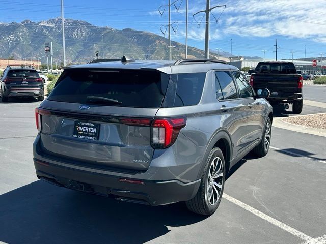 Used 2025 Ford Explorer ST-Line AWD/4WD image 6