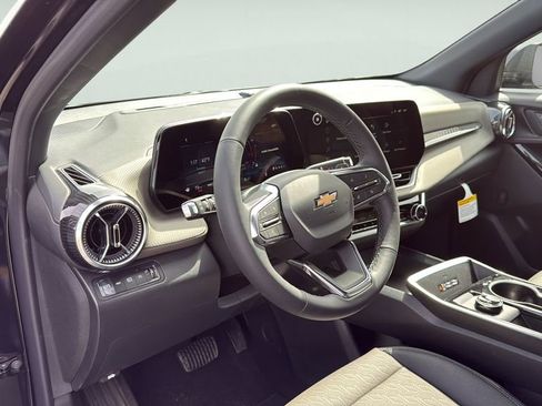 New 2026 Chevrolet Equinox LT w/ Convenience Package II AWD/4WD image 23