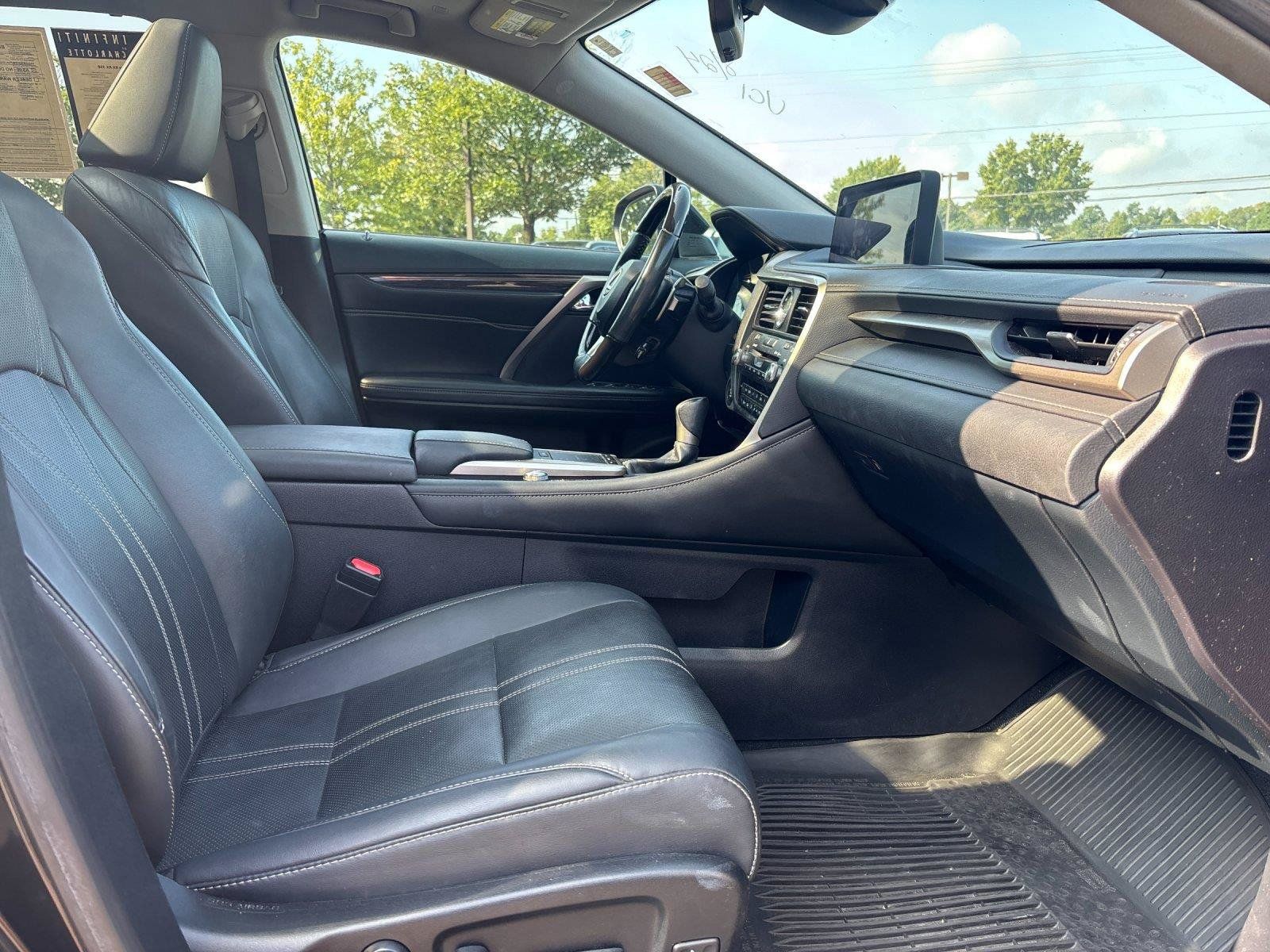 Used 2020 Lexus RX 350 FWD w/ Luxury Package image 39