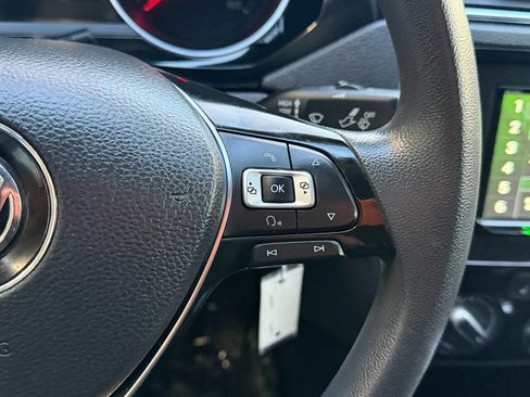 Used 2015 Volkswagen Jetta TDI S image 19