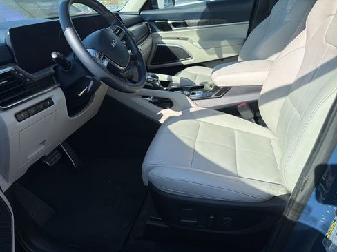 Used 2023 Kia Telluride SX image 11