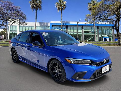Used 2024 Honda Civic Sport image 2
