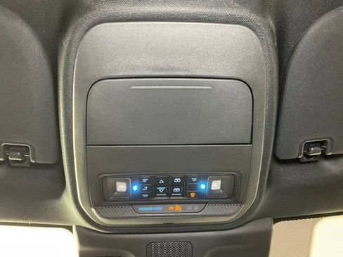 New 2025 Ford Expedition Platinum w/ Stealth Performance Package image 23