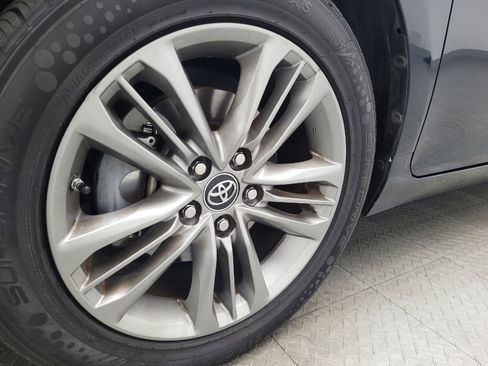 Used 2017 Toyota Camry SE image 31