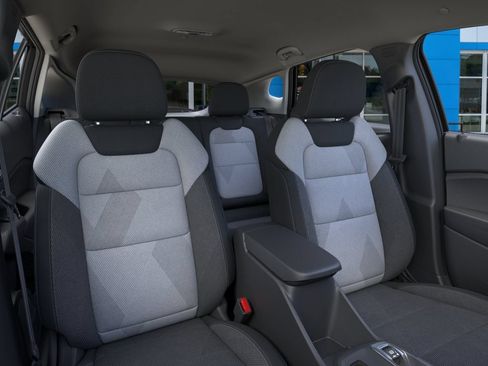 New 2026 Chevrolet Trax LS w/ LS Convenience Package FWD image 16