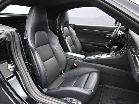 Certified 2016 Porsche 911 Turbo S AWD/4WD image 29