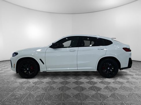 Used 2025 BMW X4 M40i w/ Premium Package image 2