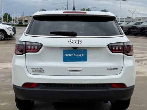Used 2022 Jeep Compass Latitude AWD/4WD image 7
