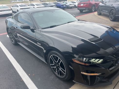 Used 2020 Ford Mustang GT RWD image 3