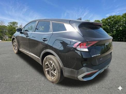 Used 2023 Kia Sportage LX AWD/4WD image 6