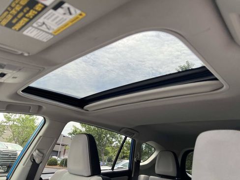 Used 2017 Toyota RAV4 XLE FWD image 23