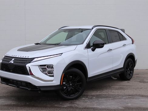 New 2025 Mitsubishi Eclipse Cross Black Edition image 31