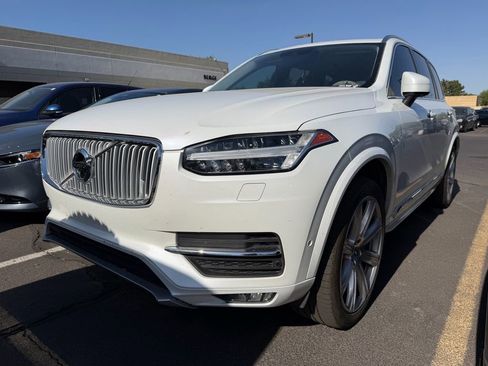 Used 2018 Volvo XC90 T6 Inscription w/ Convenience Package AWD/4WD image 2