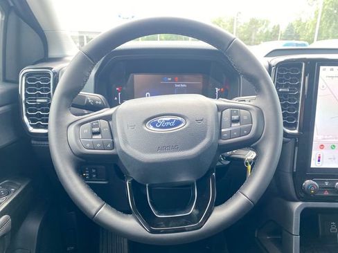 New 2025 Ford Ranger XLT w/ FX4 Off-Road Package image 19