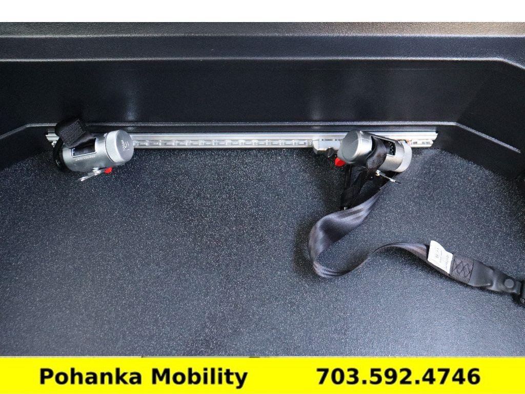 Used 2024 Chrysler Voyager LX FWD image 29