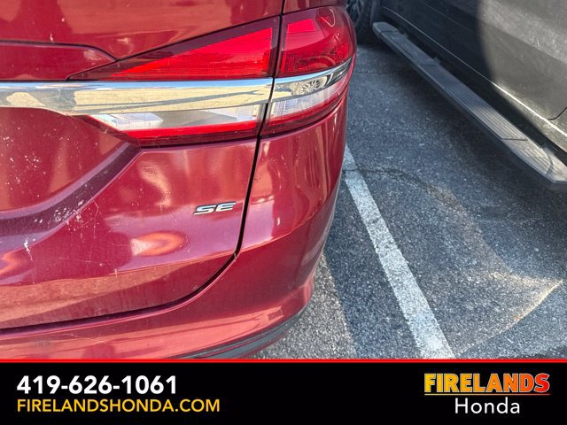 Used 2017 Ford Fusion SE w/ Equipment Group 201A FWD image 6