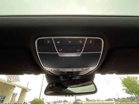 Used 2015 Mercedes-Benz S 550 Sedan image 31