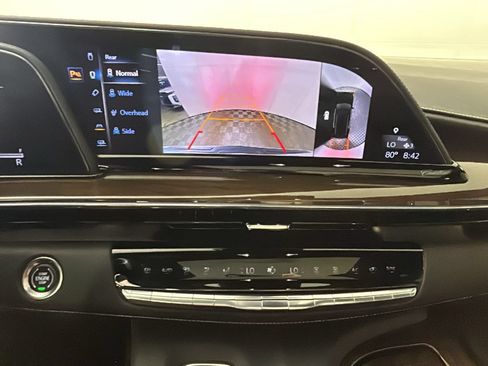 Used 2023 Cadillac Escalade Sport Platinum w/ LPO, ONYX Package AWD/4WD image 28
